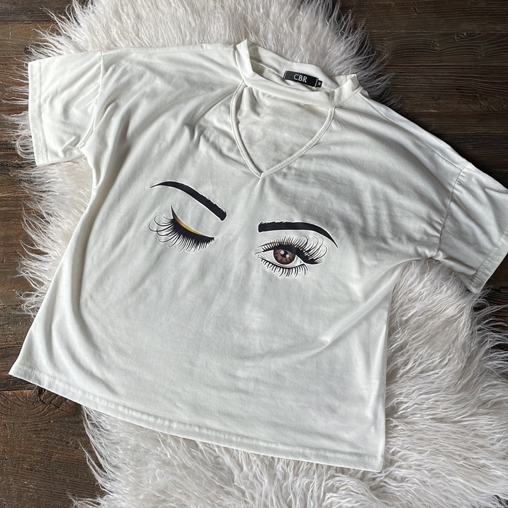 CBR eyes print cutout relaxed tee EUC Size M - Picture 2 of 6